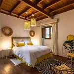 Casa Bernarda With Heated Pool بيت للعطل *