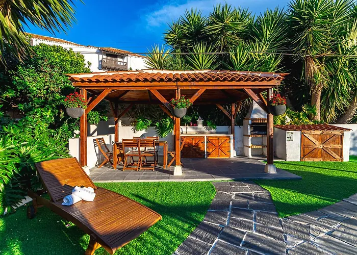 Casa Bernarda With Heated Pool Casa de Férias