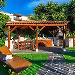 Casa Bernarda With Heated Pool Nyaraló