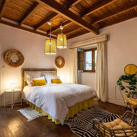 Casa Bernarda With Heated Pool Hébergement de vacances *