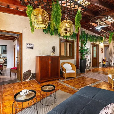 펜션 Casa Bernarda With Heated Pool La Cisnera